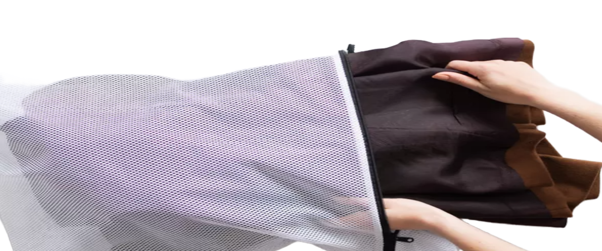 How to Fold a Wool Coat Correctly? 3 Easy Actions to Store Without Damaging the Coat