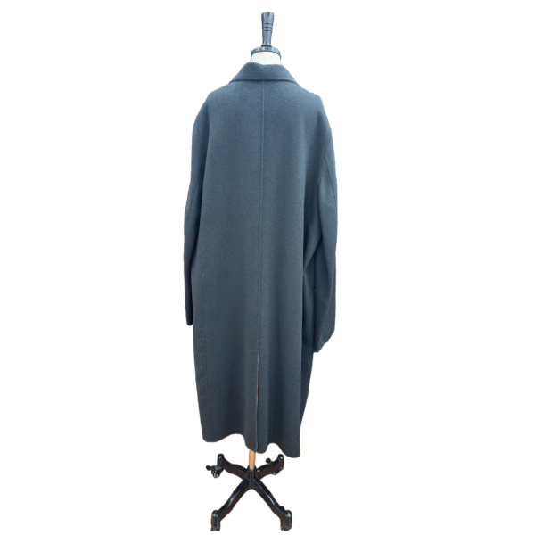 Custom single-breasted Spread Collar Reversible Coat in Wool Cashmere Blend for Fall or Winter Wear - Image 3