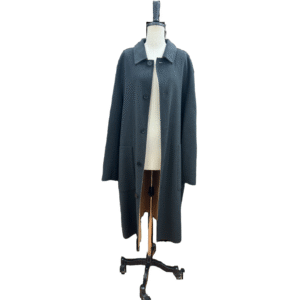 Custom single-breasted Spread Collar Reversible Coat in Wool Cashmere Blend for Fall or Winter Wear