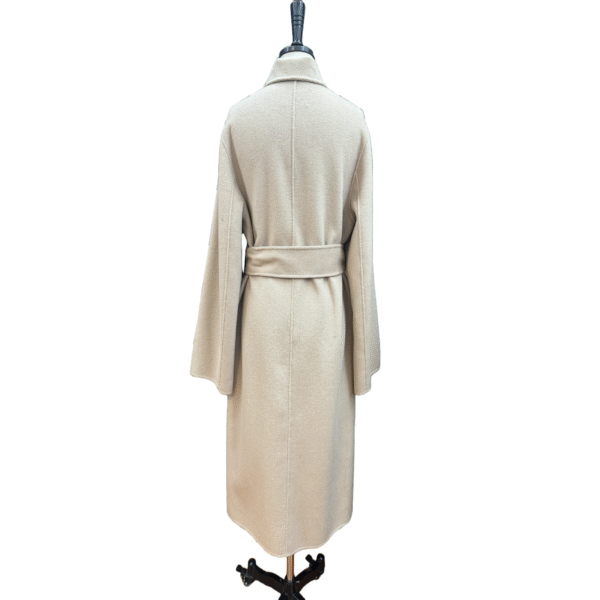 Custom Classic Single-breasted slim silhouette belted wool coat for Fall/Winter - Image 2