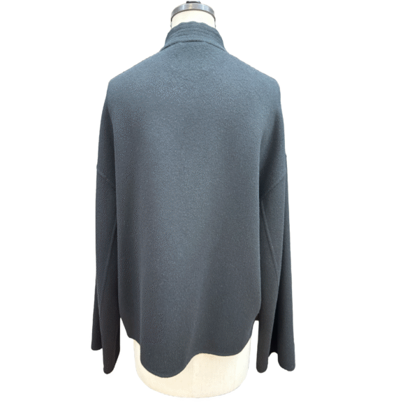Custom Fall/Winter Classic Notch Lapels Zippered Black Tweed Coat Women’s With Front Vertical Pockets - Image 2