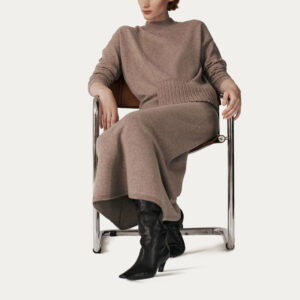Cashmere Crew Neck Sweater With A Classic Silhouette