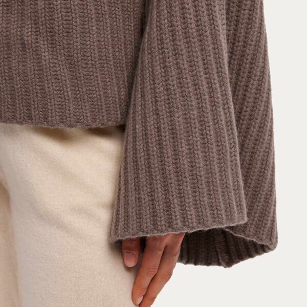 Oversized Silhouette Ribbed Knitted Wool Cashmere Sweater - Image 5