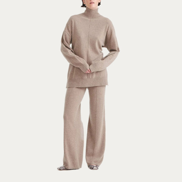 Long Sleeve Mock Neck Sweater With Joint Line - Image 3