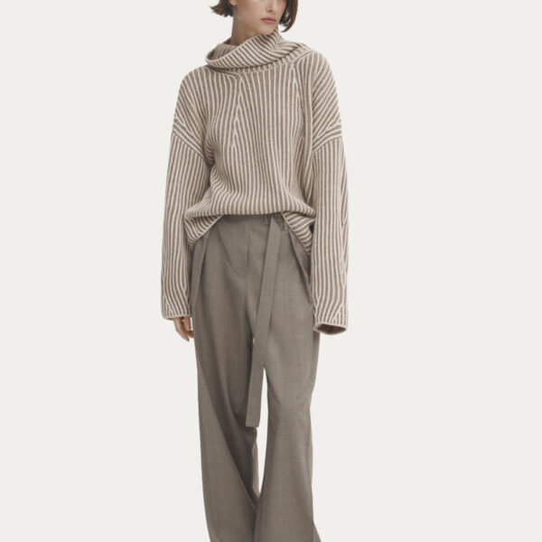 Ladies Loose-Fit Oversized Cashmere Two-Colors Brioche Sweater - Image 5